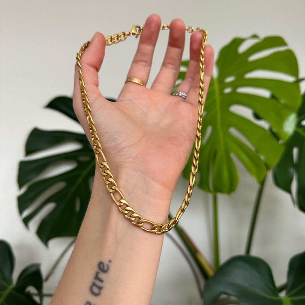 Cendre necklace - 18K Premium Triple Plated Gold Stainless Steel